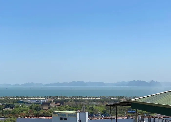 Khách sạn Huong Giang 2*